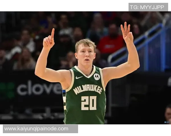 雄鹿首节火力全开狂砍40分小凯文波特与AJ格林联手助攻